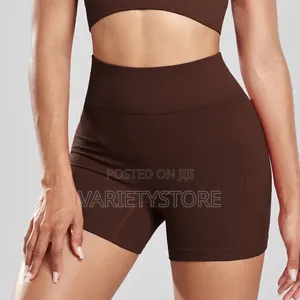 Seamless Threaded High Waisted Hip Lifting Fitness Shorts