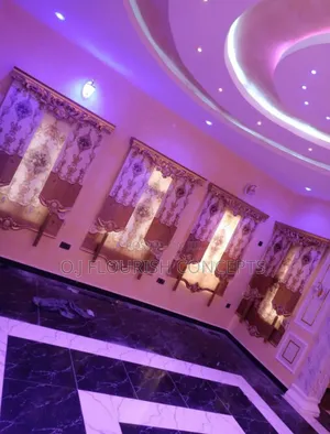 Dopey Royal Blinds