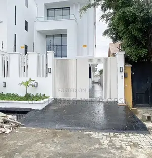 Balcony 10mm Plain Tempered Glass