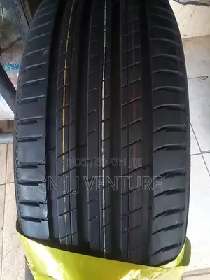 235 55 R19 Michelin Tires