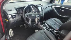 Hyundai Elantra Limited PZEV 4dr Sedan (1.8L 4cyl 6A) 2015 Red