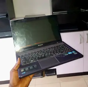 Laptop Lenovo IdeaPad Z480 4GB Intel Core i5 HDD 320GB