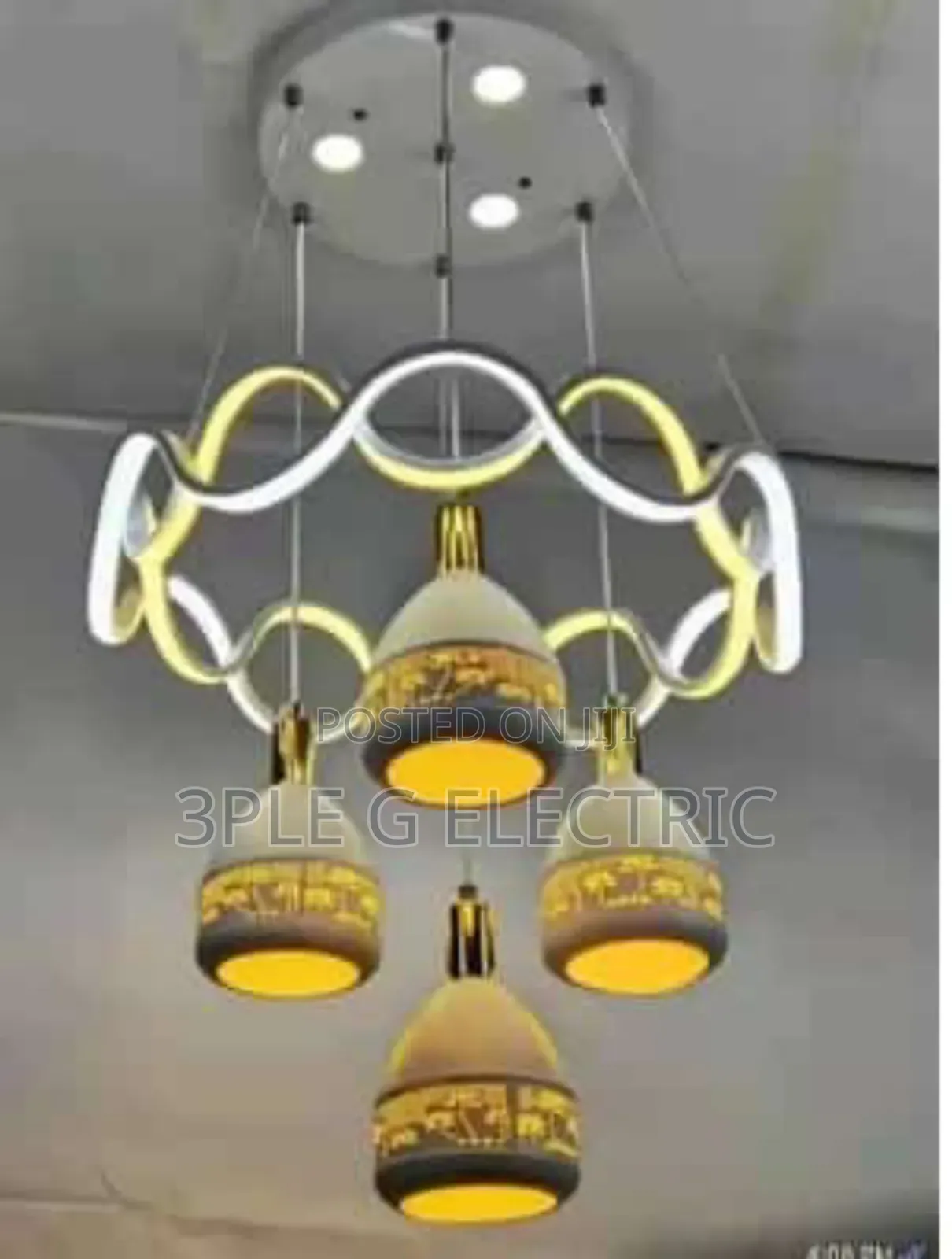 By 4 Dropping Chandelier Led