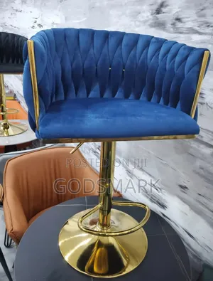 Swivel Bar Stool