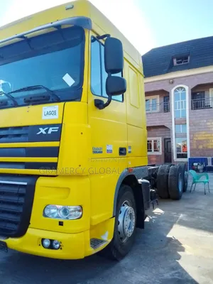 Foreign Used Daf Xf Trailer Head Chasis 8 Tyres