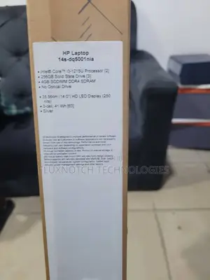 New Laptop HP 14S 4GB Intel Core i3 SSD 256GB