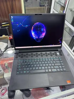 Laptop Dell Alienware M16 R1 32GB AMD Ryzen 9 SSD 1T