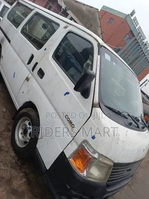 Isuzu Como 2019 White