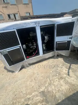 Original England Perkins Soundproof 20kva