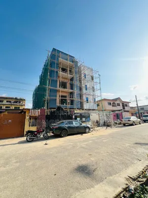 3bdrm Apartment In Ikeja For Sale