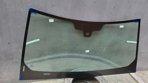Land Rover Discovery 2010 Windscreen Glass