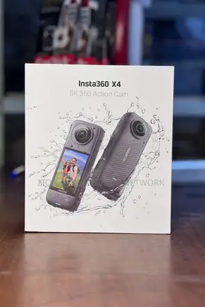 Insta 360 X4