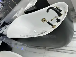 Free Standing Bathtub