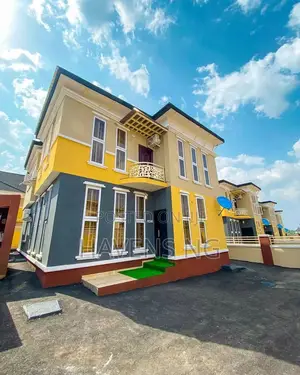 4 Units of Spacious 4-Bedroom Apartments for Short Stay