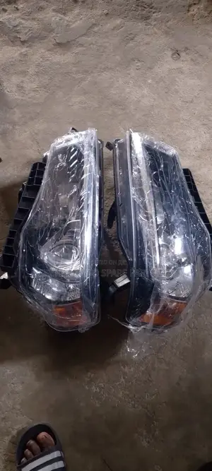 Set Of Head Light For 4runner 2016