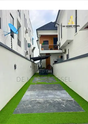 Furnished 4bdrm Duplex in Lekki for sale