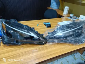 Headlamp Lexus Is250 Model 07/010
