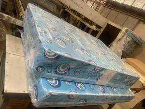 [En] Mouka Comfy 6 by 4.5 by 10inches Family Size Mattress