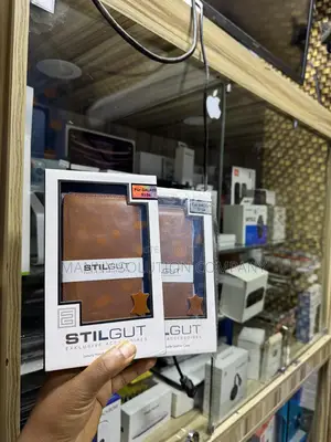 Galaxy S10e Leather Pouch