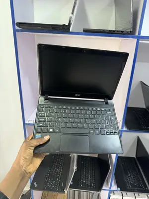 Laptop Acer TravelMate B113 4GB Intel Pentium HDD 320GB
