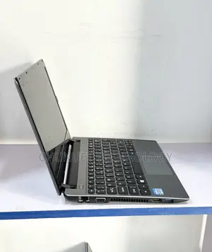 Laptop Acer Aspire V5-171 4GB Intel Core i3 HDD 320GB
