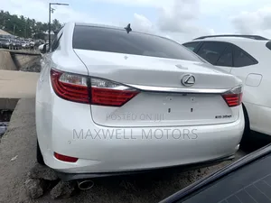 Lexus ES 350 FWD 2014 White