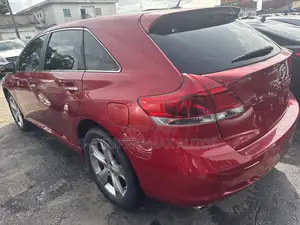 Toyota Venza XLE 4dr Wagon (2.7L 4cyl 6A) 2015 Red