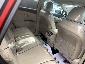 Toyota Venza V6 AWD 2012 Red