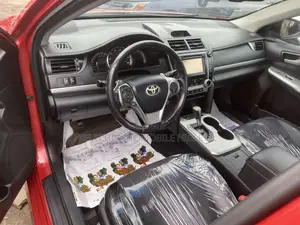 Toyota Camry SE 4dr Sedan (2.5L 4cyl 6A) 2012 Red