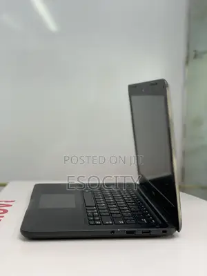 Laptop Dell Latitude 3380 8GB Intel Core I3 SSD 128GB
