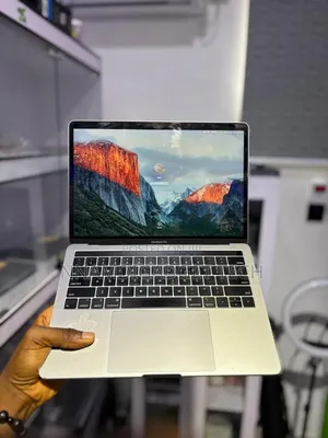 Laptop Apple MacBook Pro 2019 8GB Intel Core I5 SSD 128GB