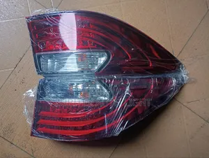 Set Rear Light Es350 2015 Model