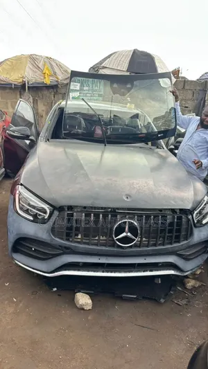 We Deliver All Glc300 2023 Coupe Windscreen Glass Install