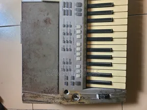 Yamaha Keyboard