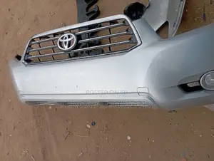 Complete Front Bumper Highlander 2008 Model