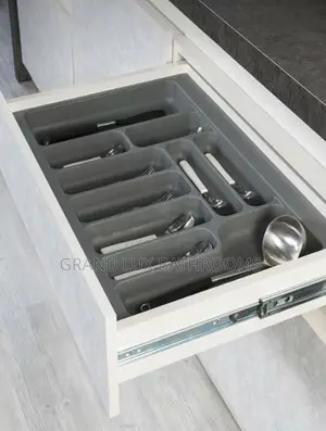 Cutlery Organizer Drawer With Utensil Tray
