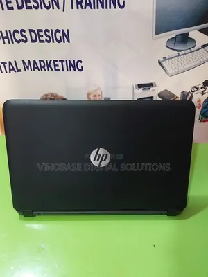 Laptop HP Pavilion 15 8GB AMD A8 HDD+SSD 320GB