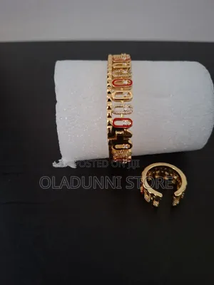 Bracelet With Adjustable Ring Gold