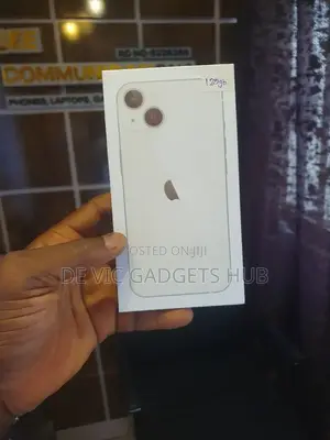 New Apple iPhone 13 128 GB White