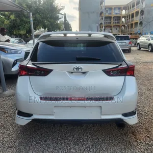 Toyota Corolla 2016 White