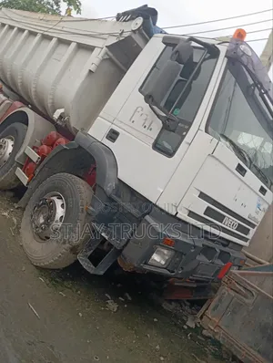 Iveco Euro Tracker 410e37