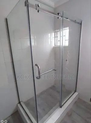 10mm Sliding Glass Cubicle