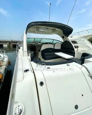 Luxury 20-25 Seater Boat With Excellent Facilities