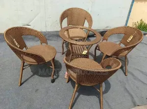 Modern Restaurant Table and Chairs