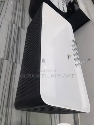 White and Black Bathtub With Faucet 170cm