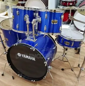 Yamaha Acoustic Drum 5 Set