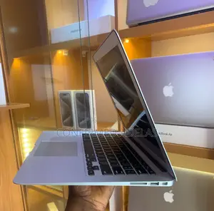 Laptop Apple MacBook Air 2017 8GB Intel Core i5 SSD 256GB
