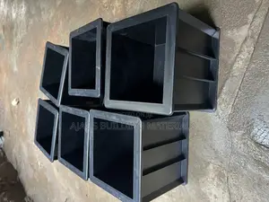 Plastic Cube Mould 150 by 150