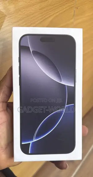 New Apple iPhone 16 Pro Max 256 GB Black