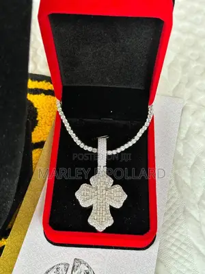 VVS Moissanite Tennis Chrome Shaped Tennis Bray